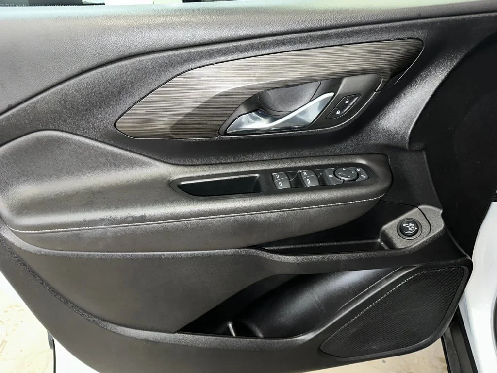 2023 GMC Terrain SLE - Photo 7