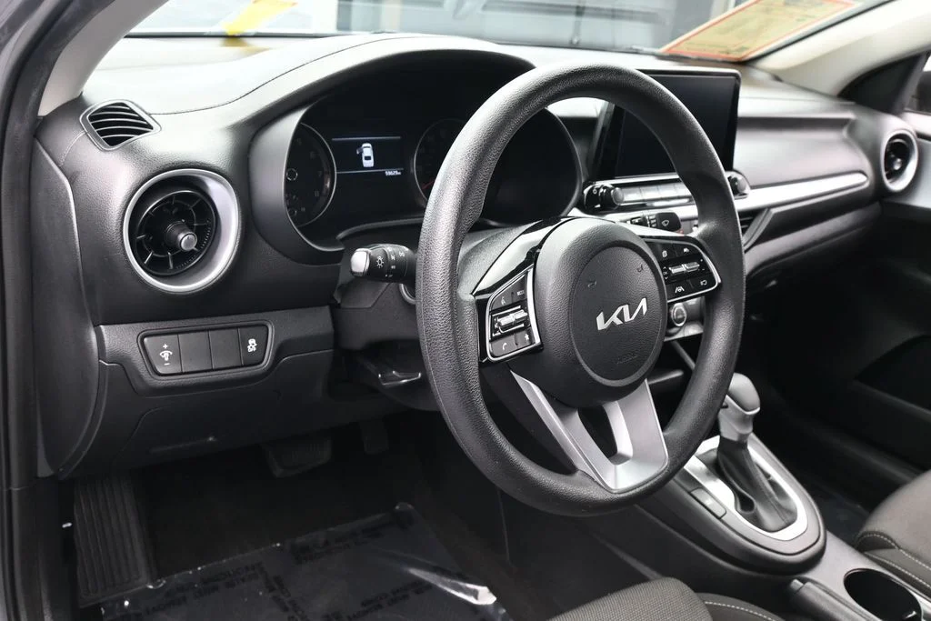 Used 2024 Steel Gray Kia LXS image 14