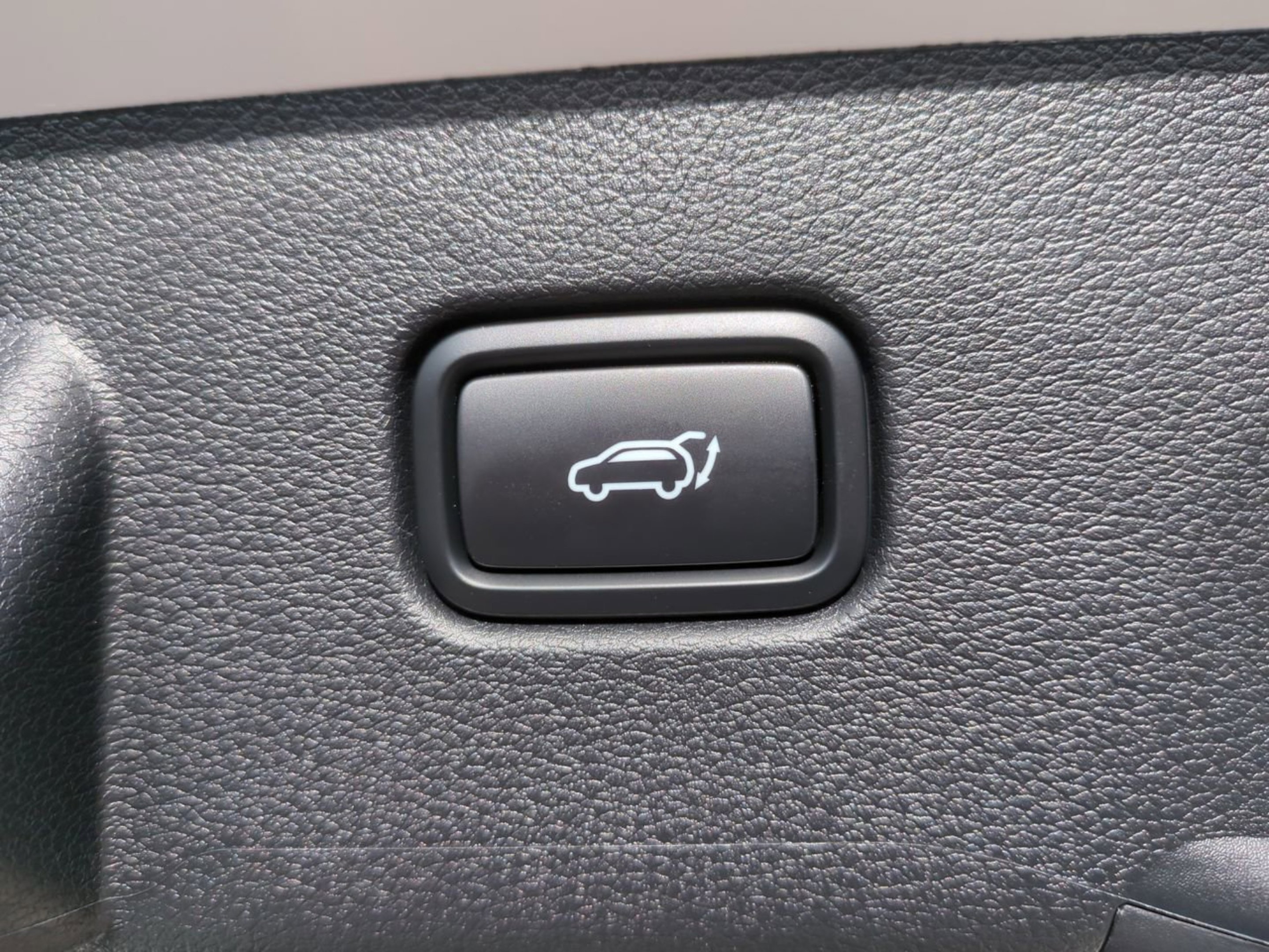 New 2026 Glacial White Pearl Kia EX image 17