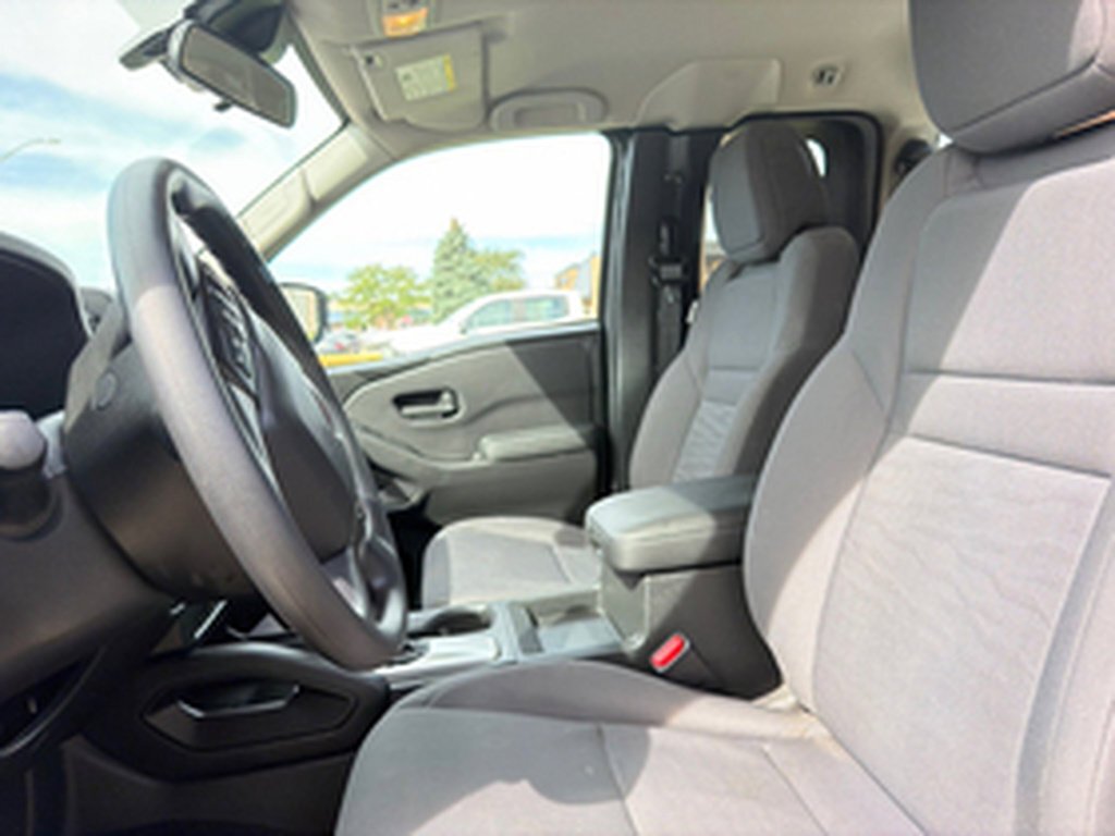 Used 2024 Glacier White Nissan S image 36