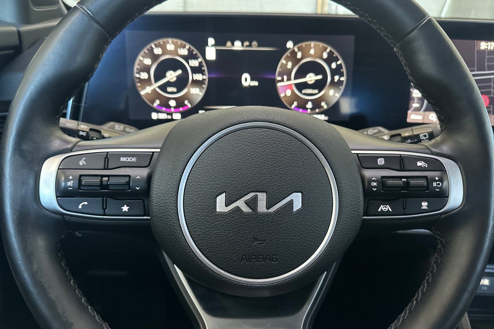 Used 2024 Green Kia X-Pro Prestige image 26