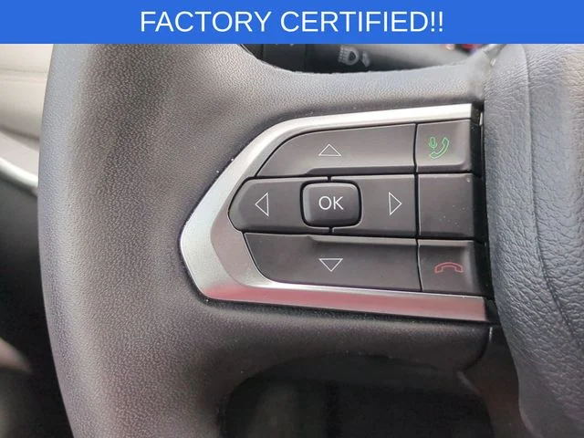 Used 2024  Jeep Limited image 19