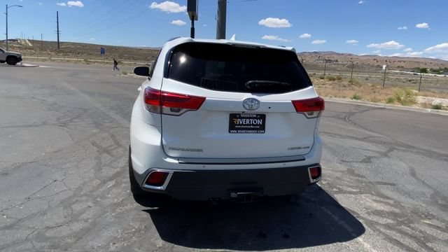 Used 2018 White Toyota Limited Platinum image 7