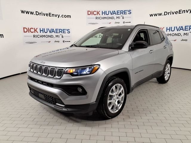 2024 Jeep Compass Latitude Lux