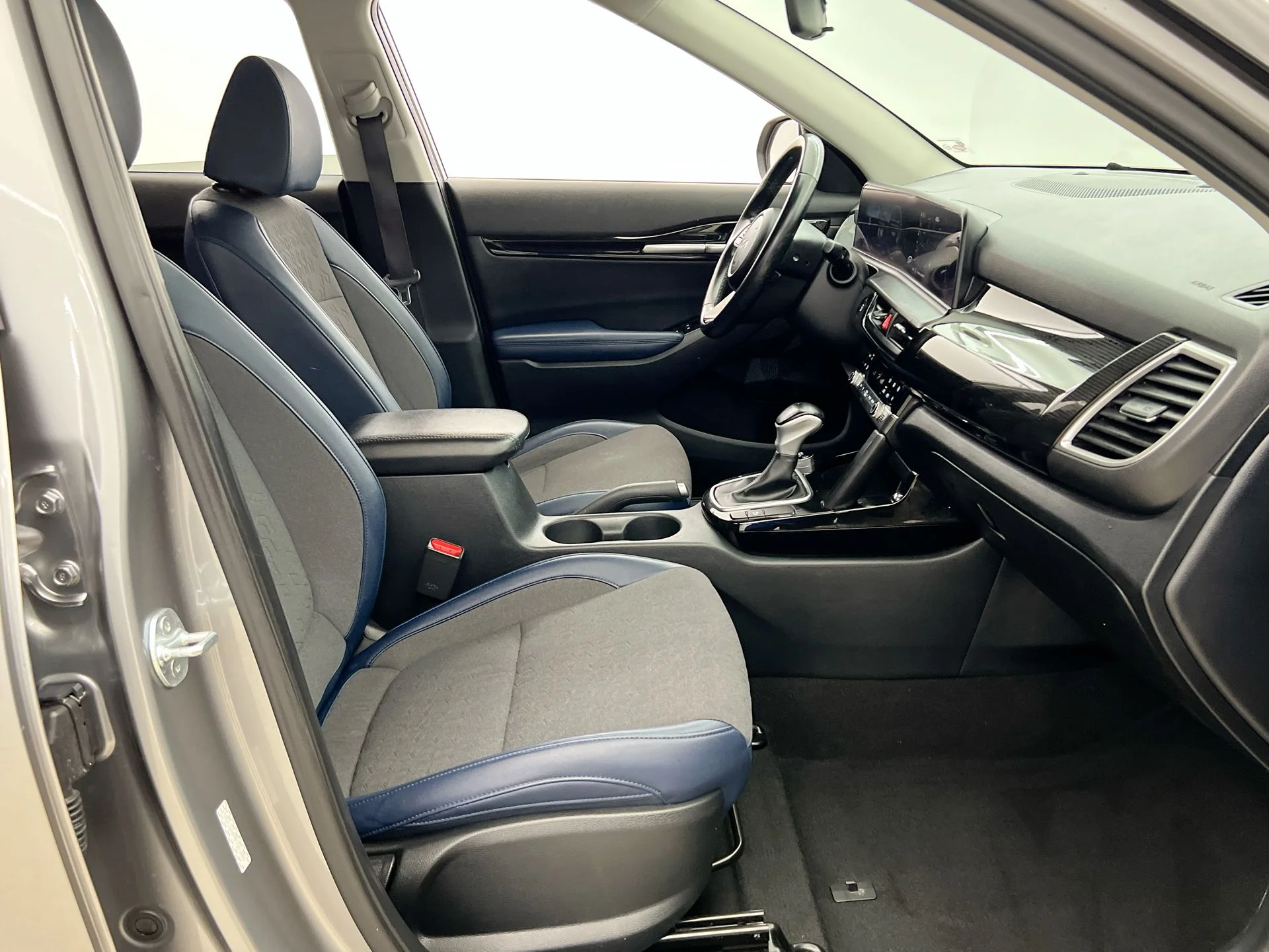 Used 2024 Gray Kia S image 15