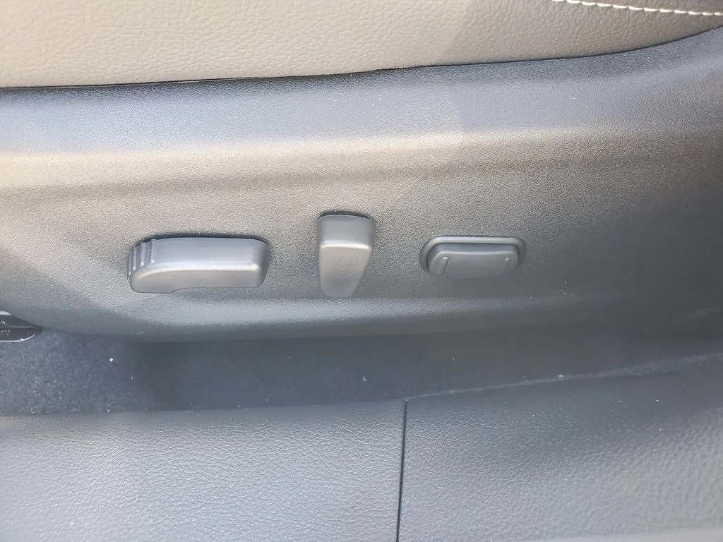 2025 Nissan Altima SL - Photo 18