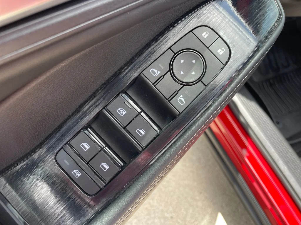 Used 2023 Red Nissan SV image 22