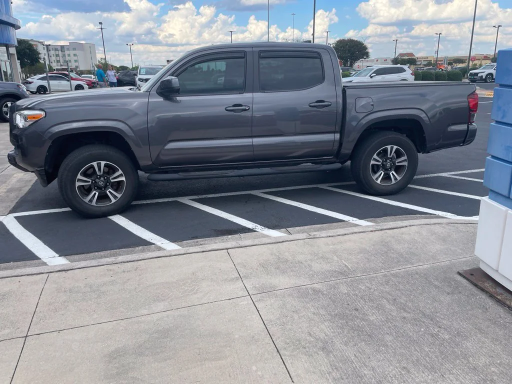 2018 Toyota Tacoma SR