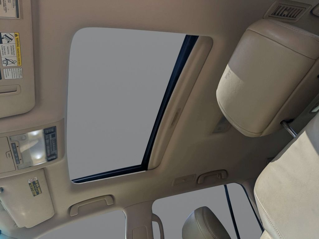 Used 2009 Black Lexus 570 image 21