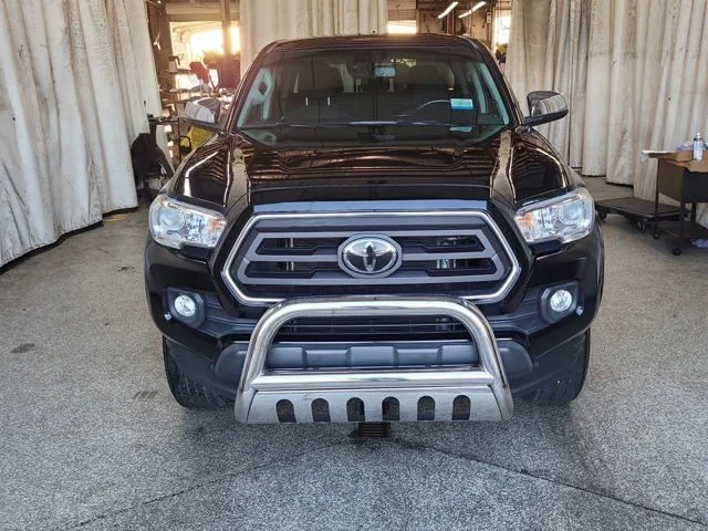 Used 2022 Black Toyota SR5 image 8