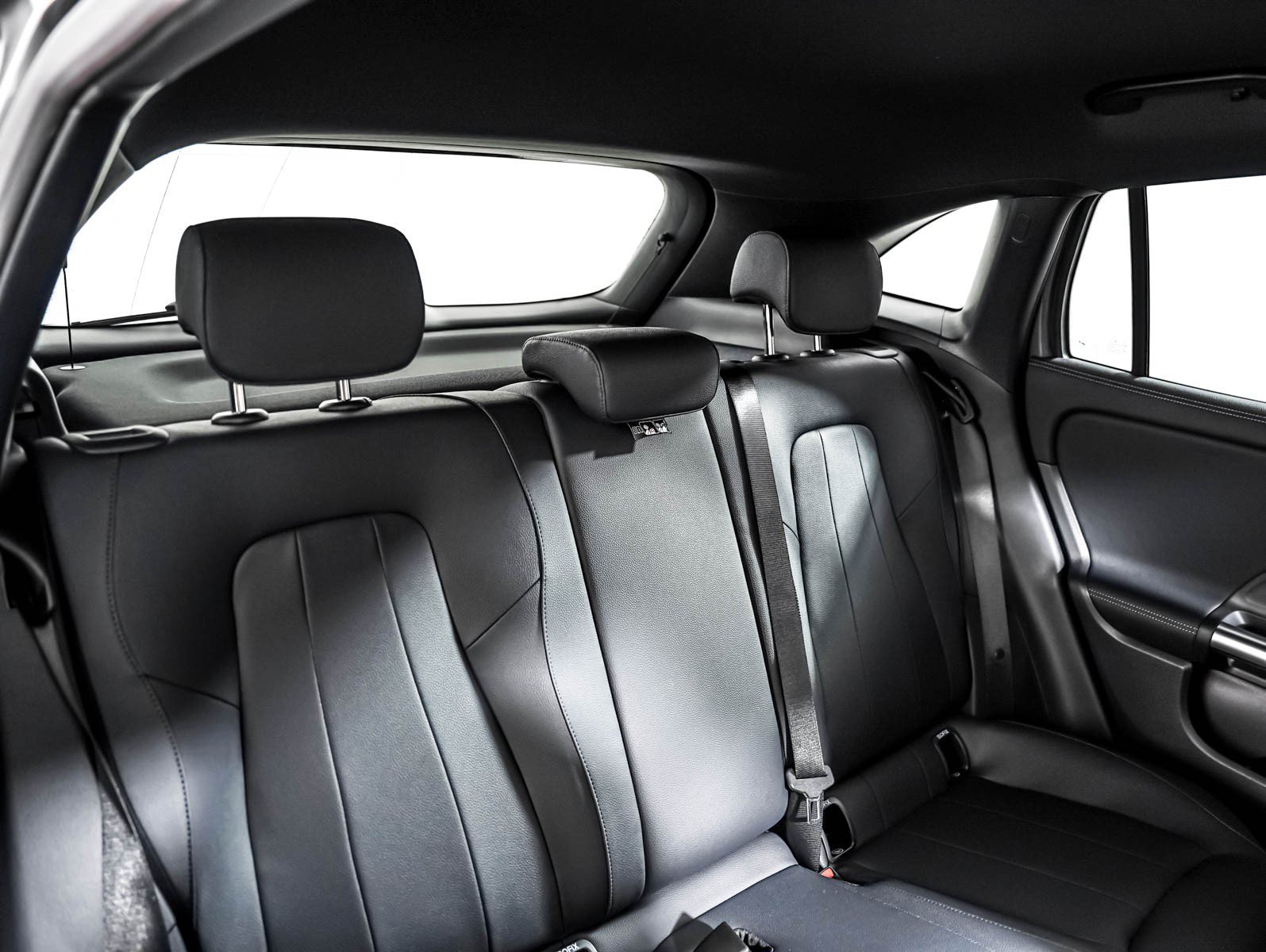 New 2026 Mountain Grey Metallic Mercedes-Benz GLA 250 image 13