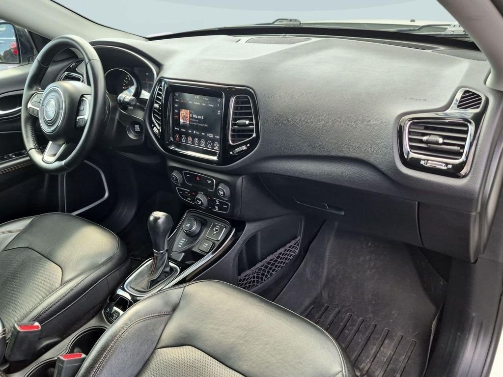 Used 2020 White Clearcoat Jeep Limited image 27