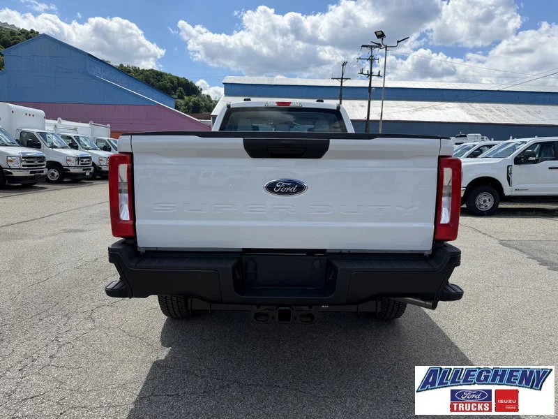New 2026 Oxford White Ford F-250® XL image 7