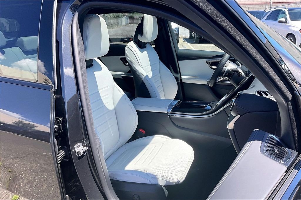 2026 Mercedes-Benz GLC Base - Photo 7