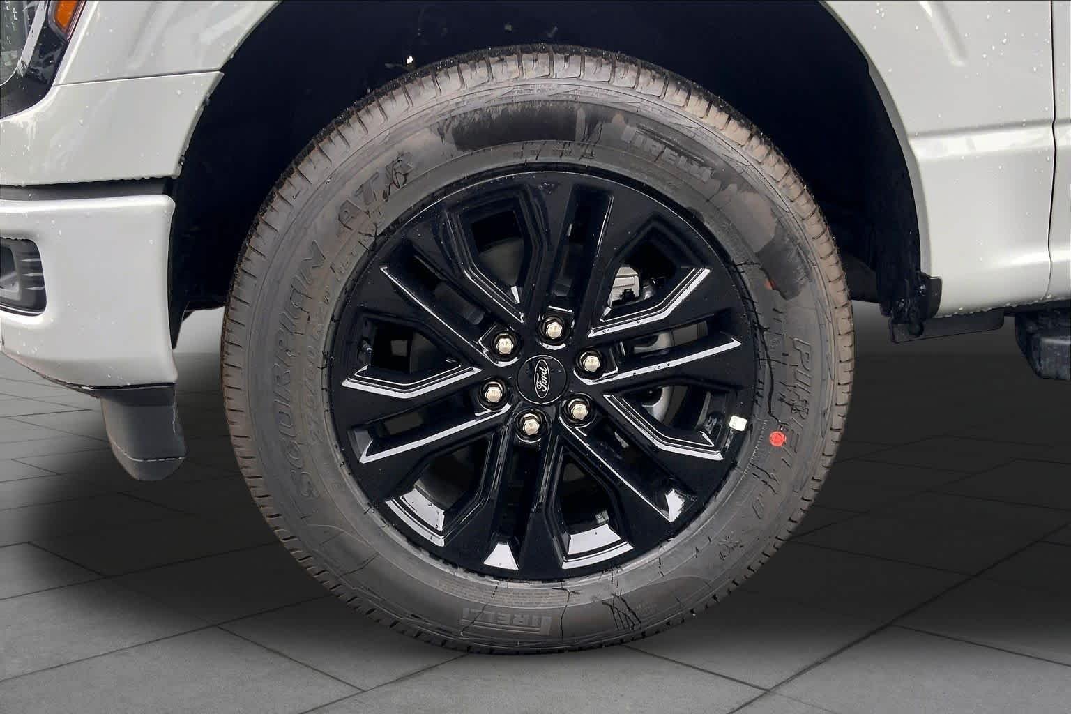New 2026 Avalanche Ford XLT image 17
