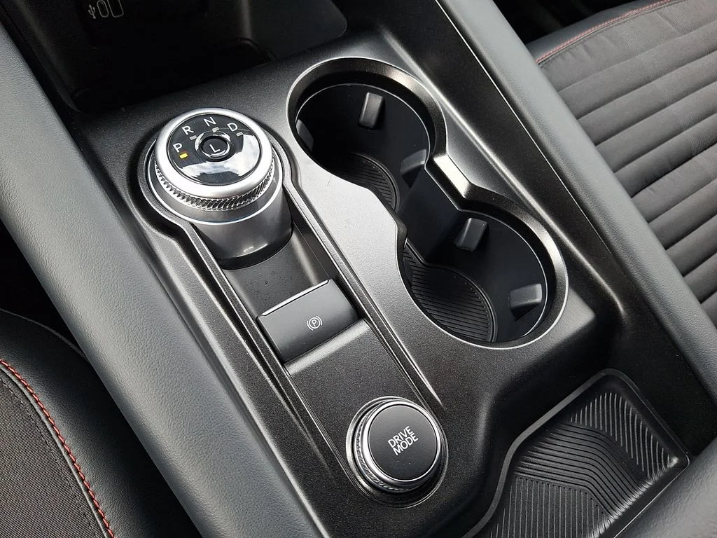 2026 Ford Explorer ST-Line - Photo 14
