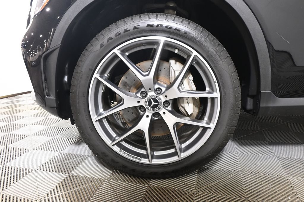 Certified Used 2022 Black Mercedes-Benz GLC 300 image 12