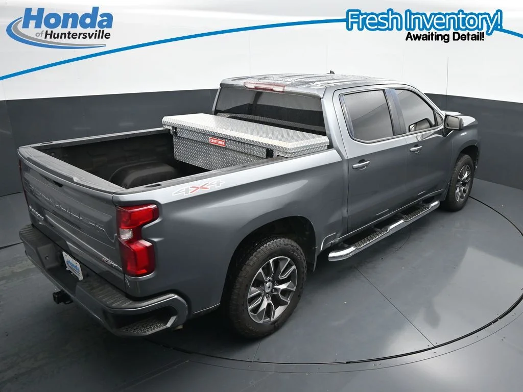 Used 2020 Steel Metallic Chevrolet RST image 25