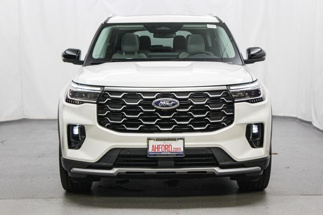 New 2026 Star White Metallic Tri-Coat Ford Platinum™ image 3
