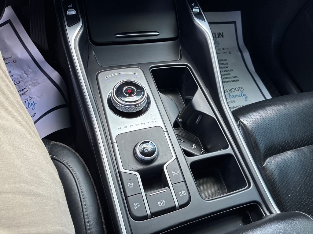Used 2021 Gray Kia S image 16