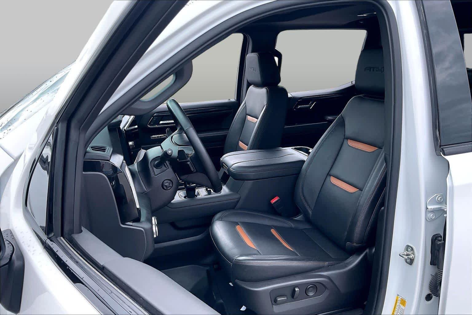 Used 2024 Summit White GMC AT4 image 8