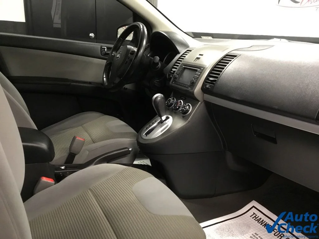 Used 2012 Black Nissan 2.0 SR image 36
