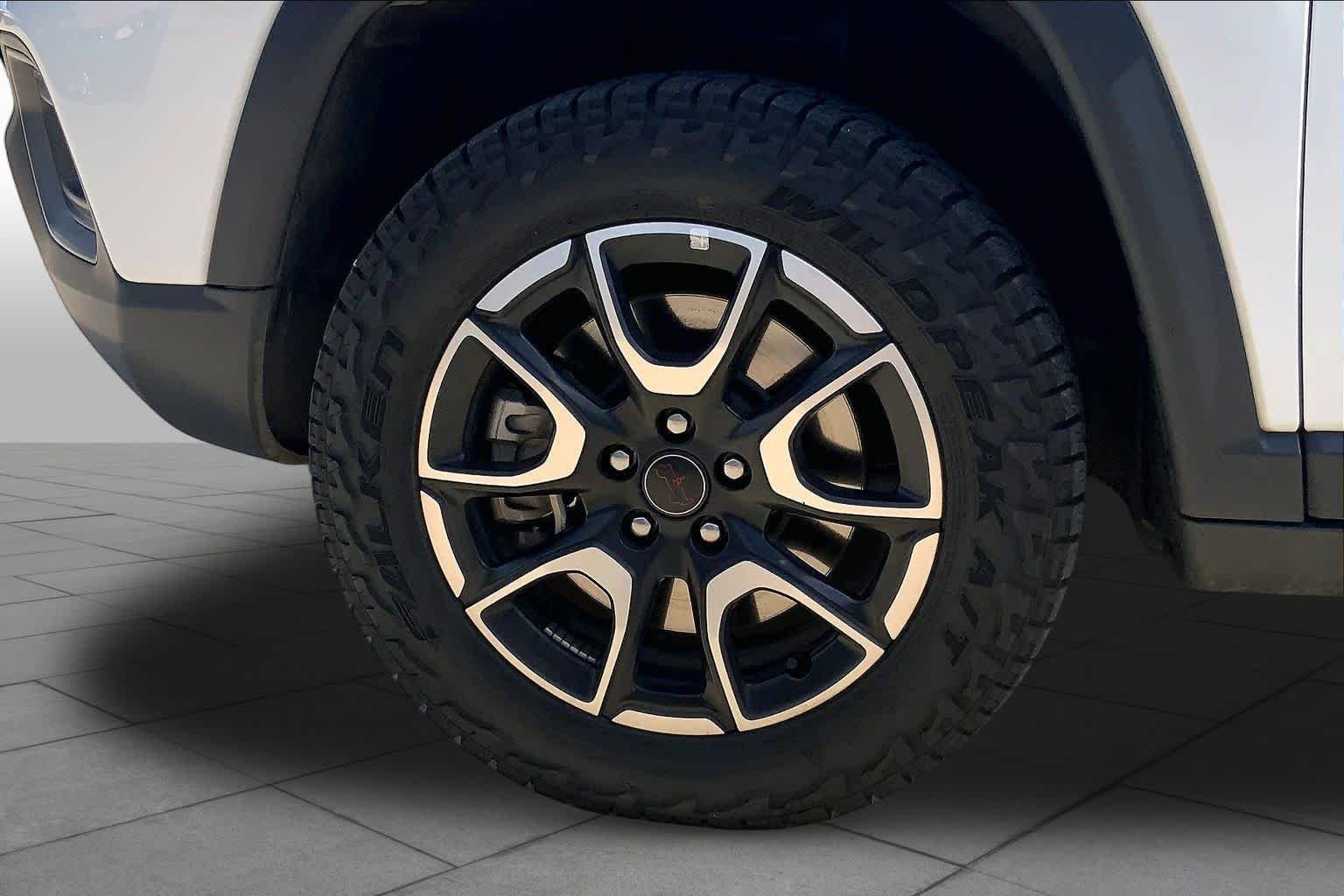 2025 Jeep Compass Trailhawk - Photo 11