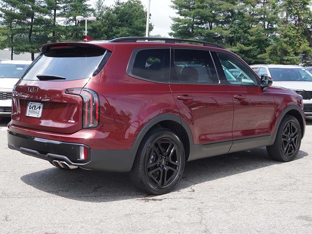 Used 2024 Red Kia SX-Prestige X-Line image 16