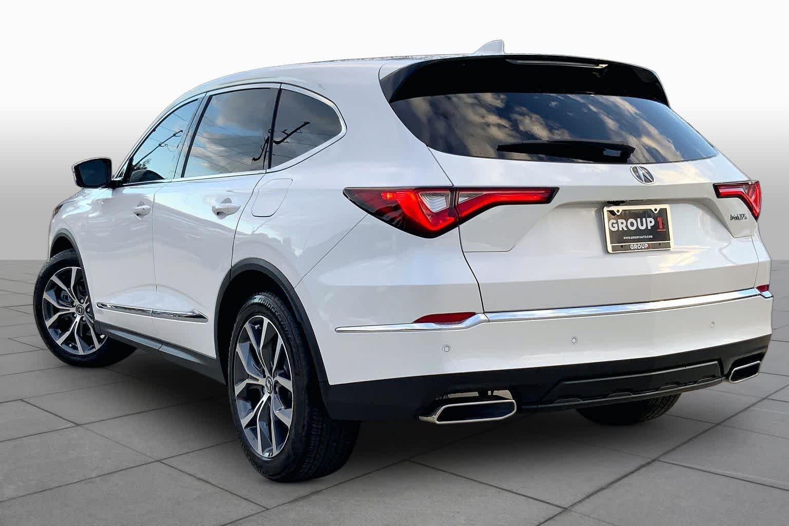 Used 2024 Platinum White Pearl Acura w/Technology Package image 12