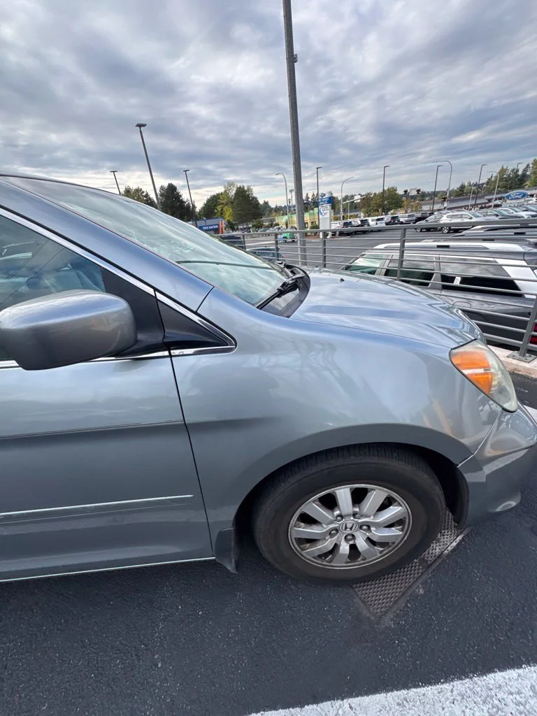 Used 2010 Silver Honda EX-L image 16