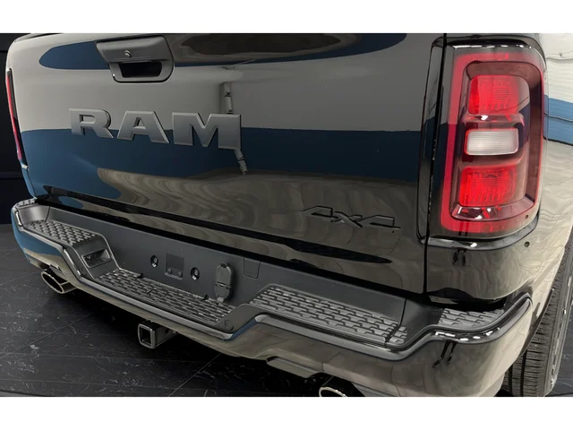 New 2026 Diamond Black Crystal Pearlcoat RAM Express image 9