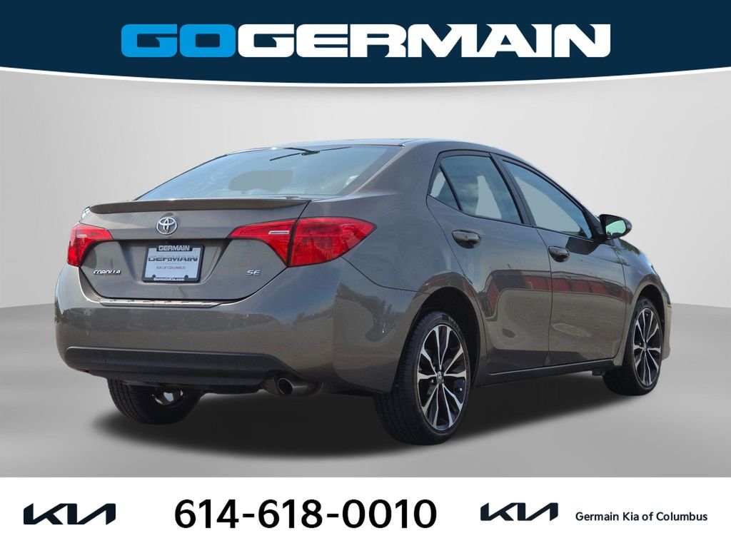 Used 2017  Toyota SE image 7