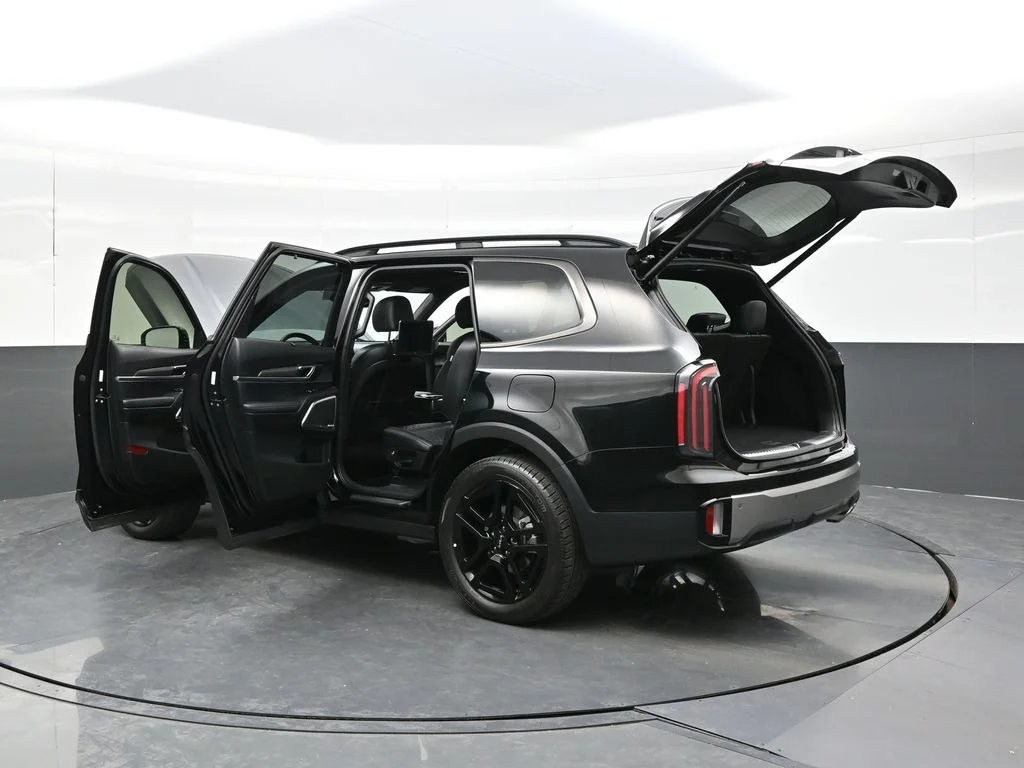 Used 2023 Black Kia SX-Prestige X-Line image 48