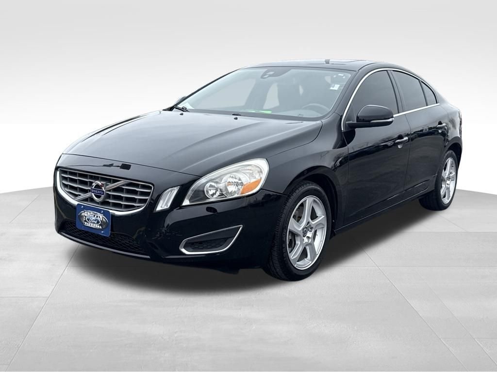 Used 2013 Volvo S60 T5 Premier with VIN YV1612FHXD1229859 for sale in Waukesha, WI