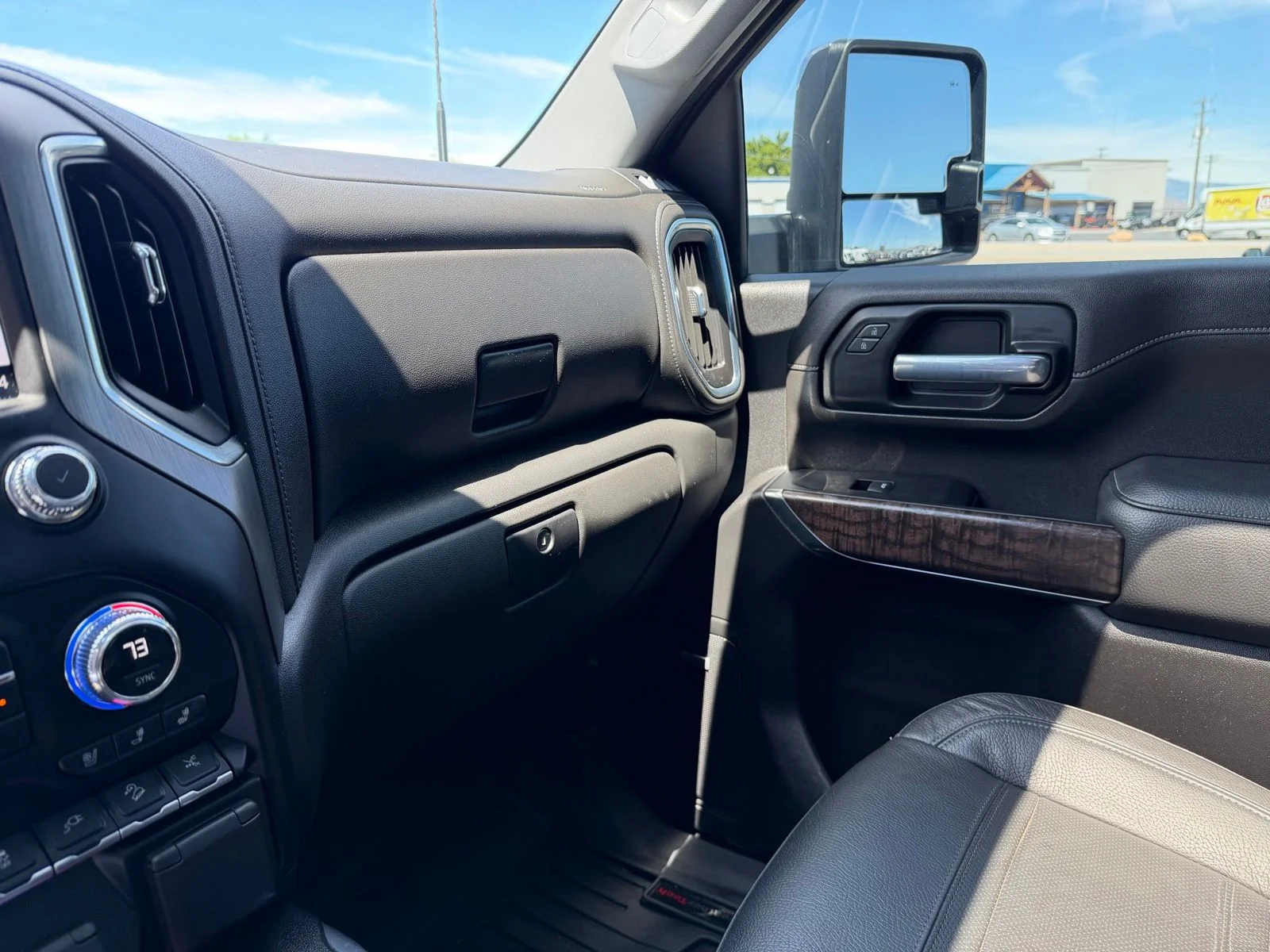 Used 2023 Black GMC Denali image 23