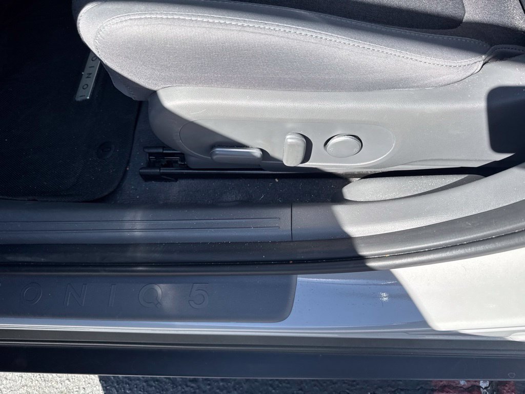Certified Used 2024 Gray Hyundai SEL image 5