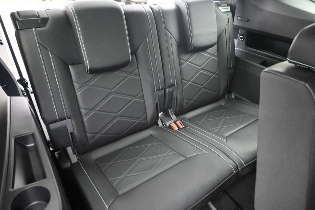 Used 2026 Black Volkswagen SE w/Technology image 11