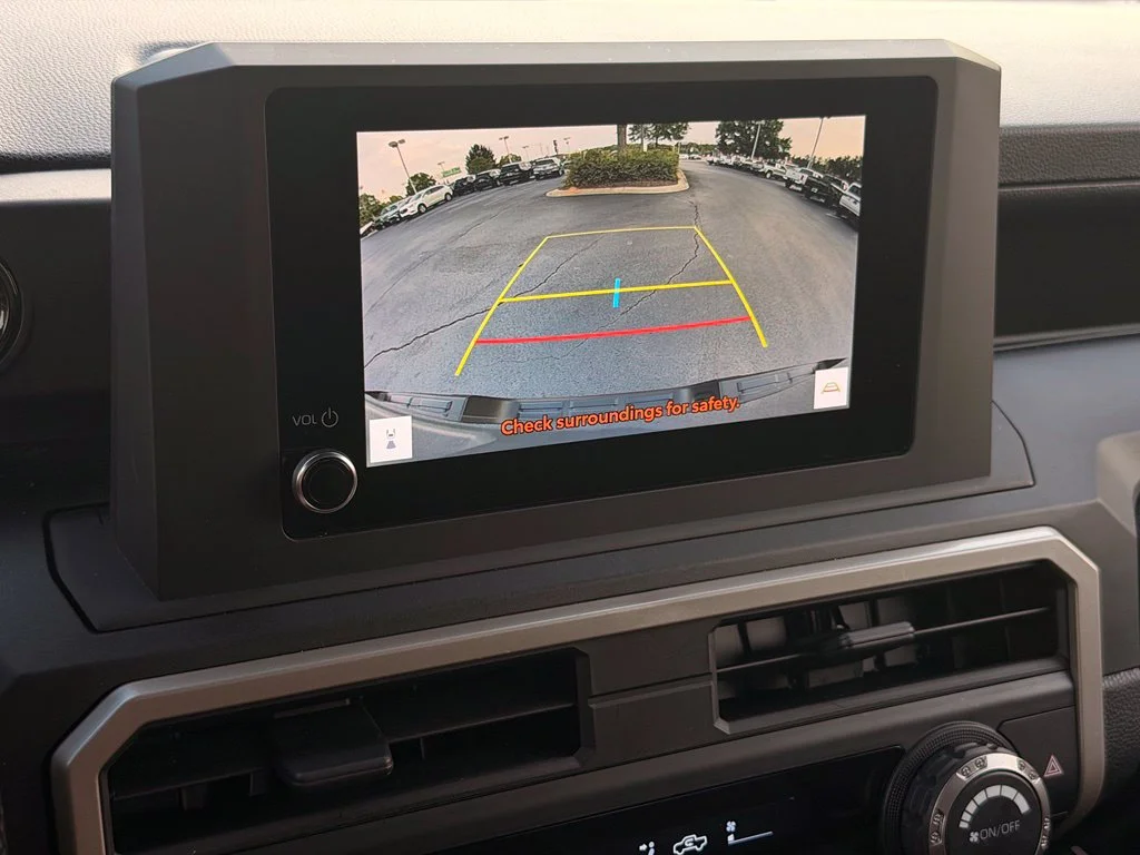 Used 2024  Toyota SR image 27
