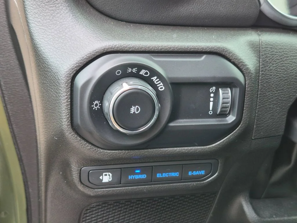 Used 2023 Green Jeep Rubicon 4xe image 12