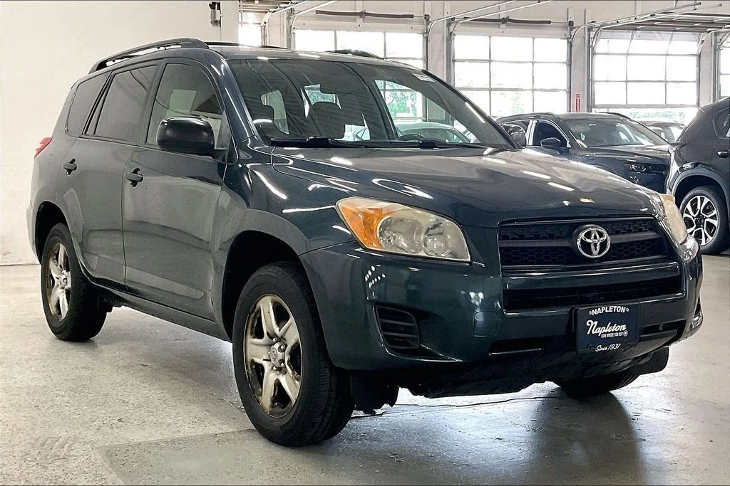 Used 2009 Green Toyota Base image 34