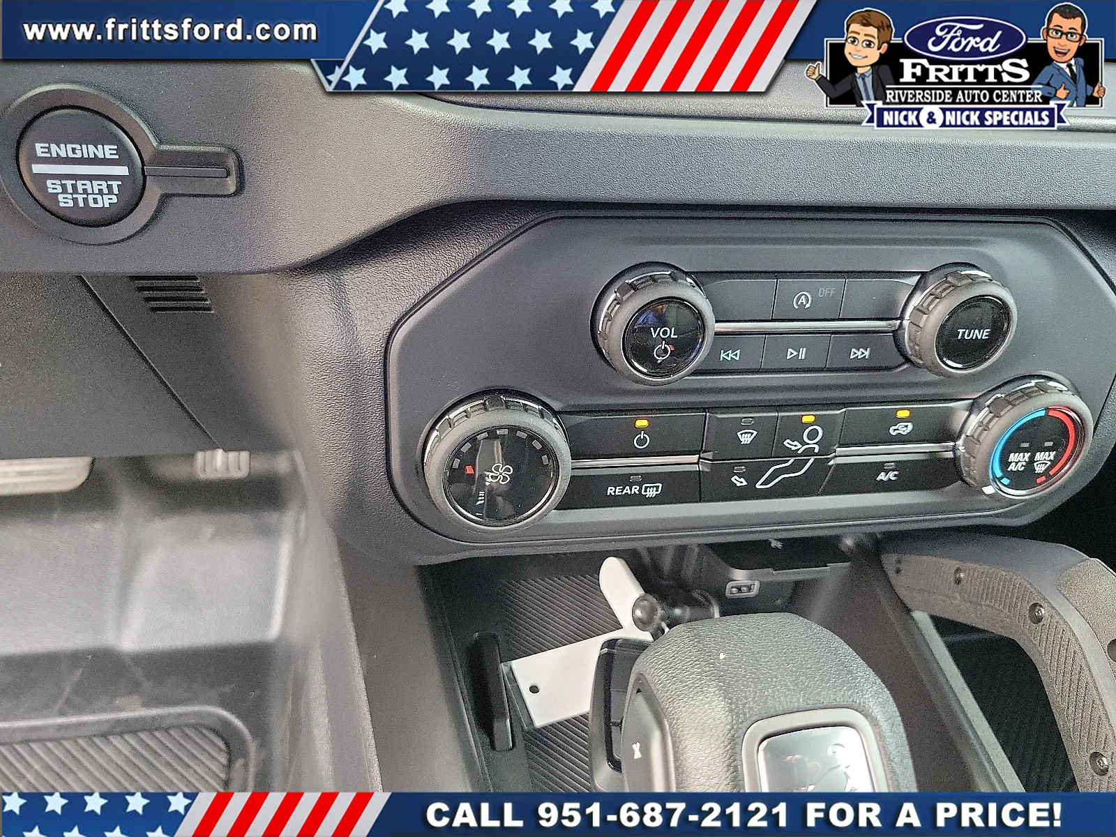 New 2026 Oxford White Ford Badlands® image 10