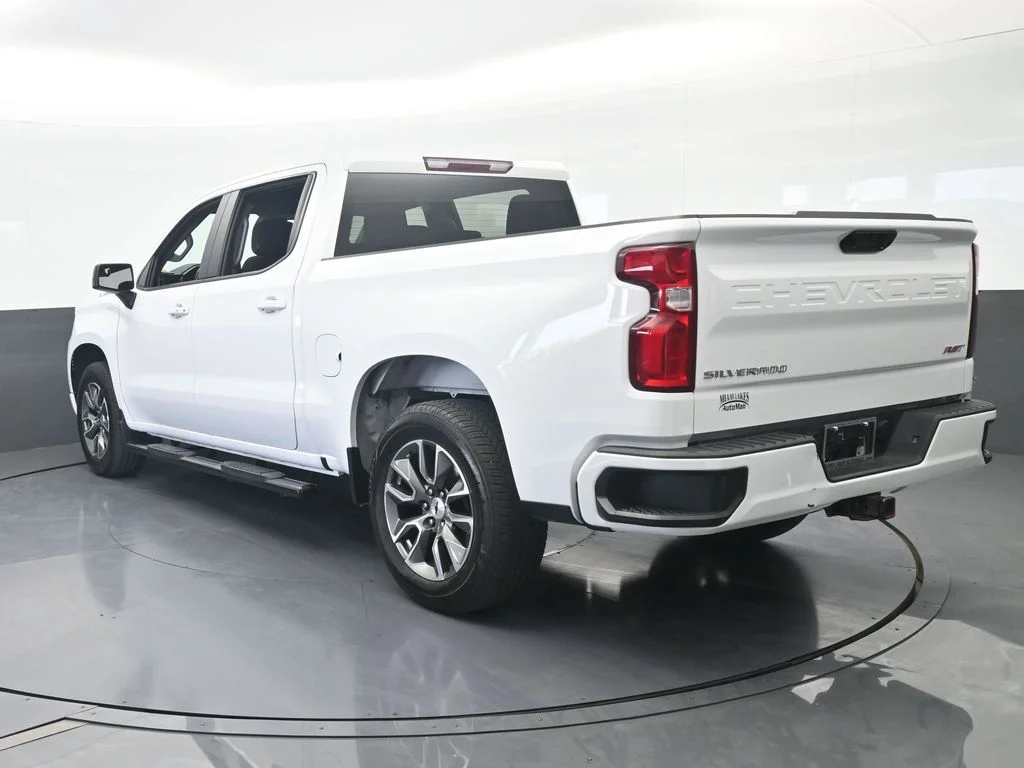 Used 2023 Summit White Chevrolet RST image 4