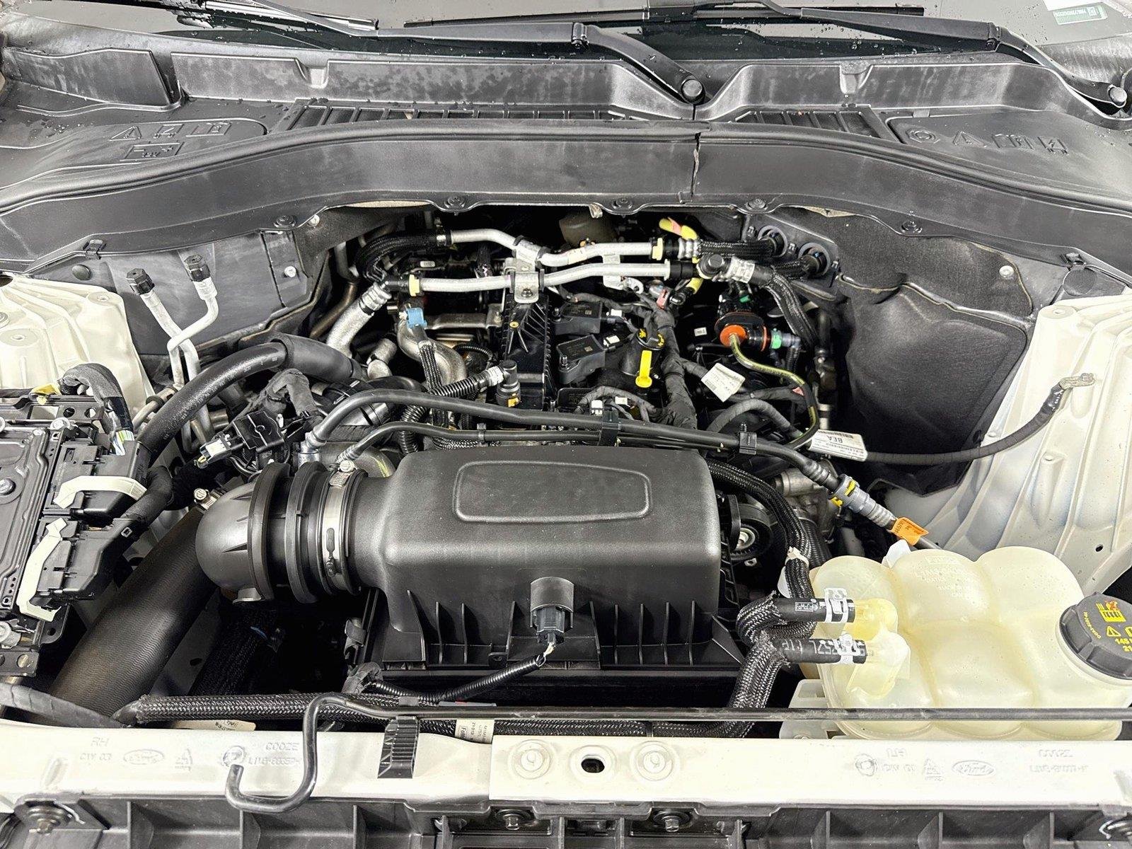 Used 2021 Oxford White Ford XLT image 44