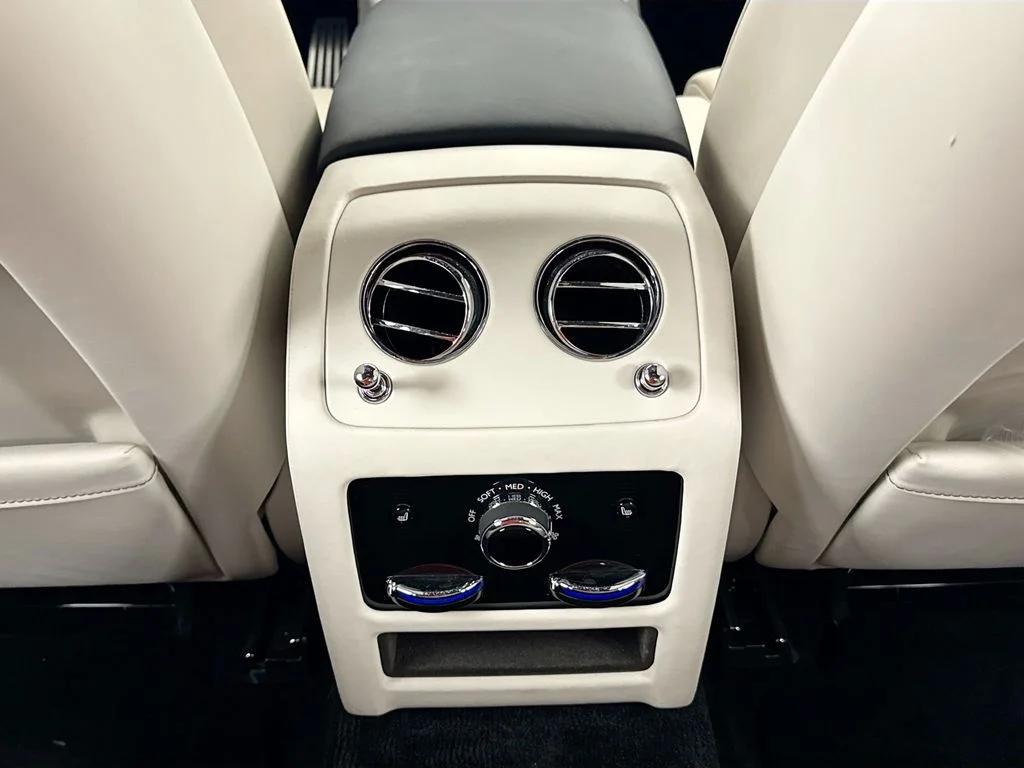 Used 2022 White Rolls-Royce  image 26