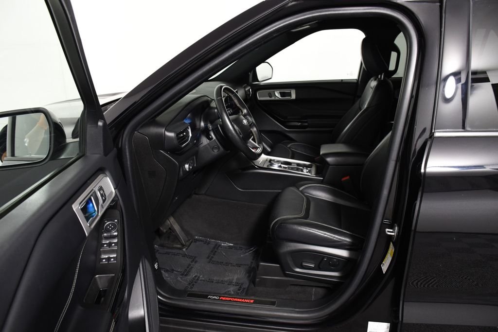Used 2022 Agate Black Metallic Ford ST image 17