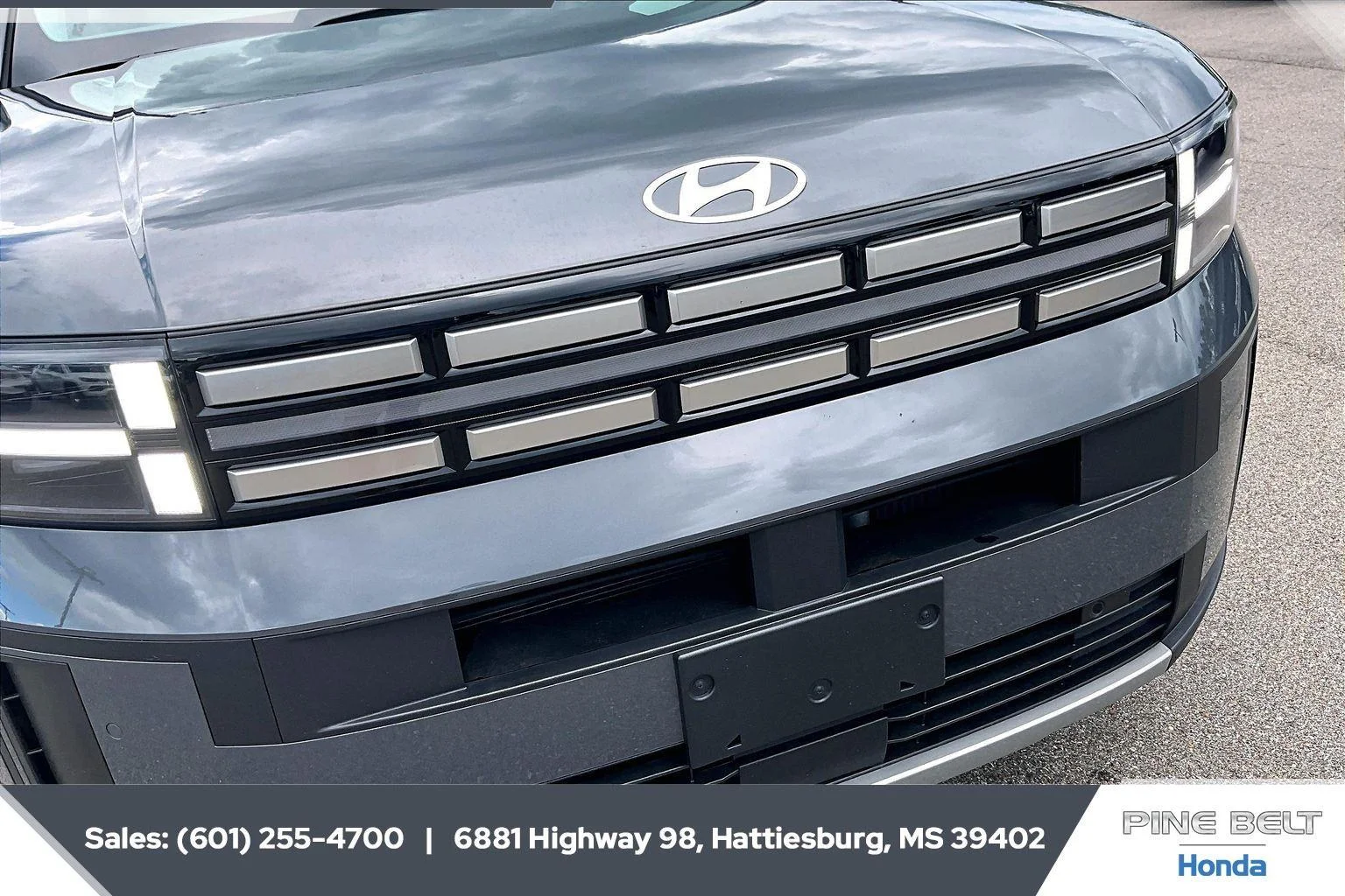 Used 2025 Ecotronic Gray Hyundai SEL image 22