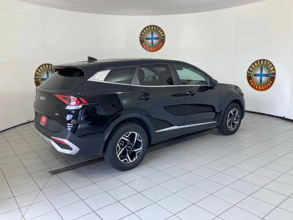 Used 2025 Black Kia LX image 21