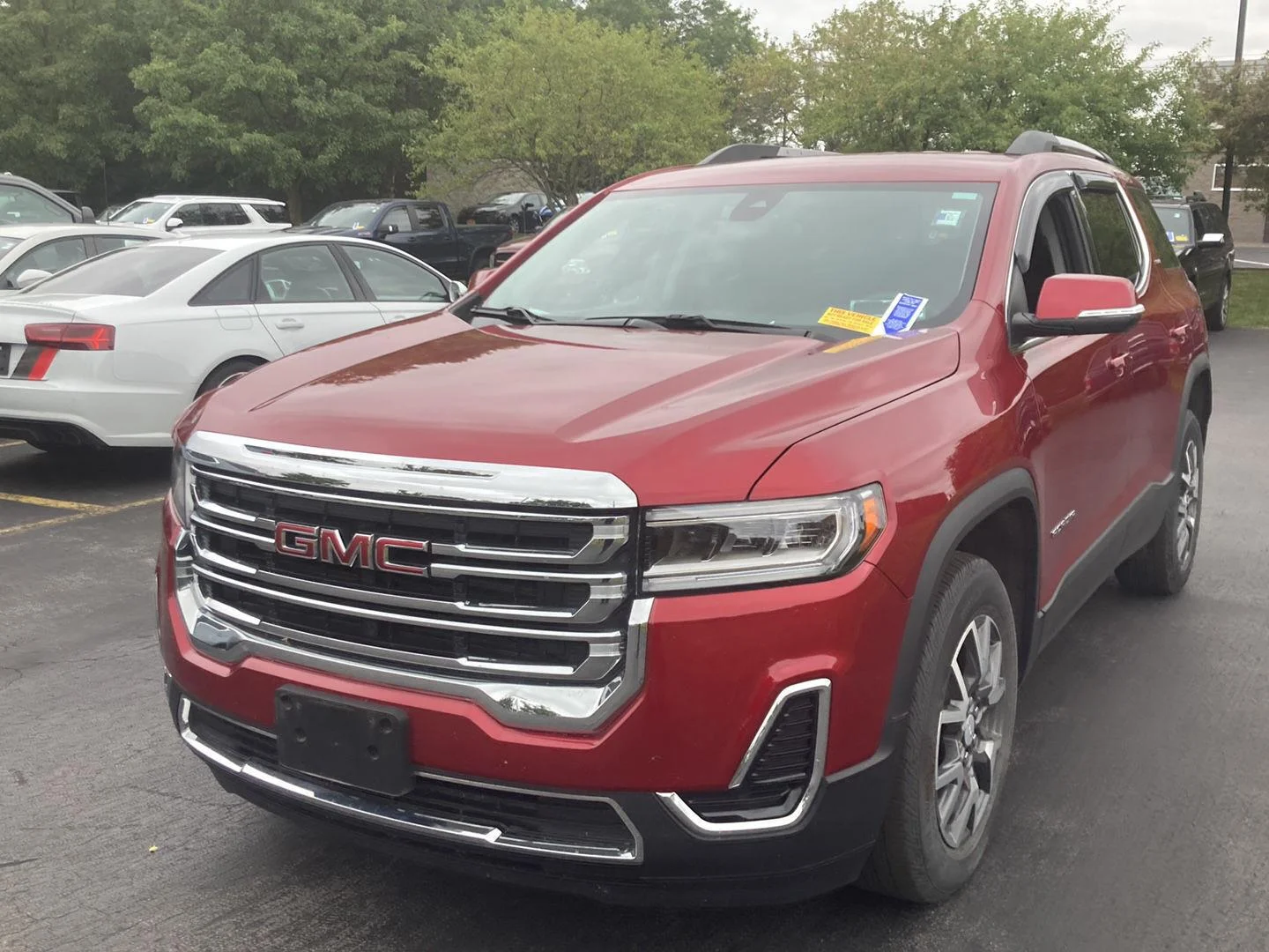 Used 2023 Volcanic Red Tintcoat GMC SLE image 3