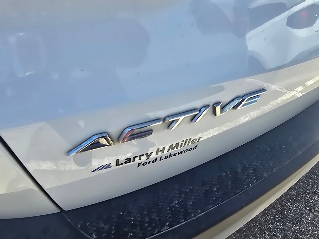 Used 2023 Oxford White Ford Active image 25