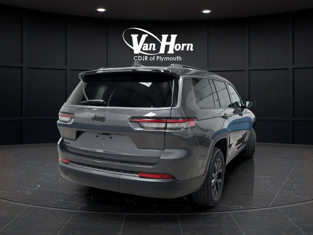 New 2026 Baltic Gray Metallic Clear-Coat Exterior Paint Jeep Altitude image 7